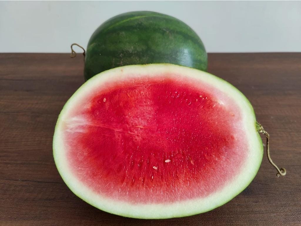Buah Semangka Manis